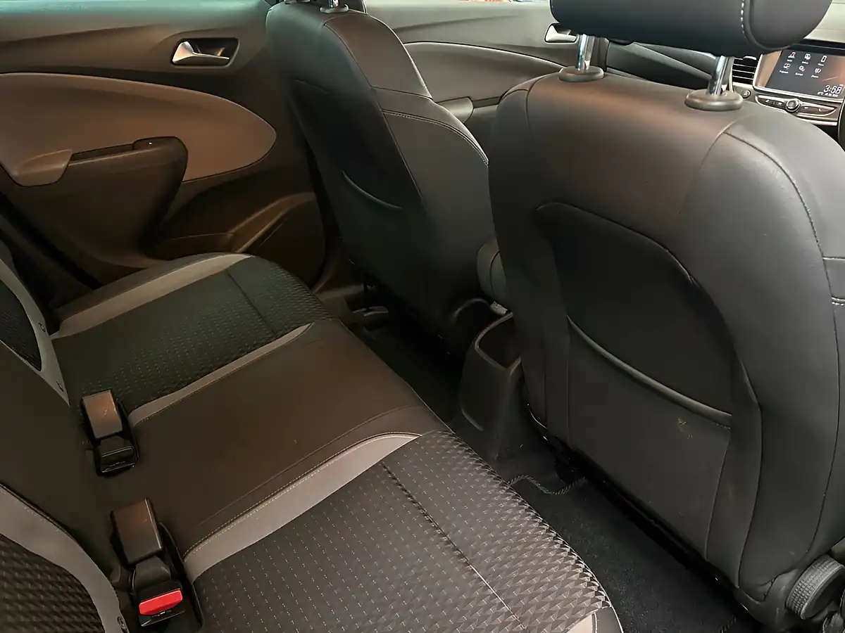Used 2019 Vauxhall Crossland X Elite Grey - Interior and Exterior details 17