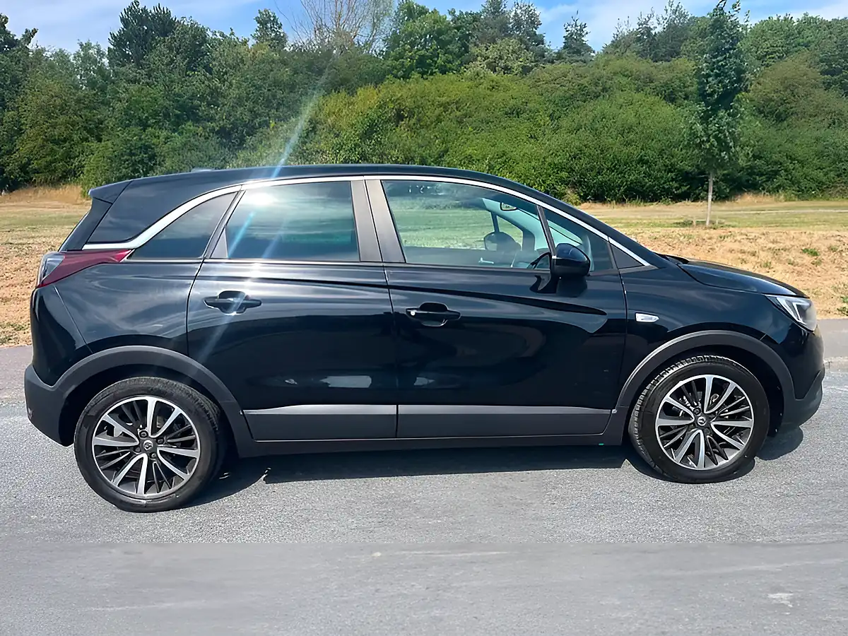 Used 2019 Vauxhall Crossland X Elite Nav Black - Front View