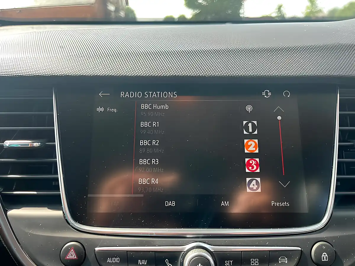 Used 2019 Vauxhall Crossland X Elite Nav Black - Interior and Exterior details 17