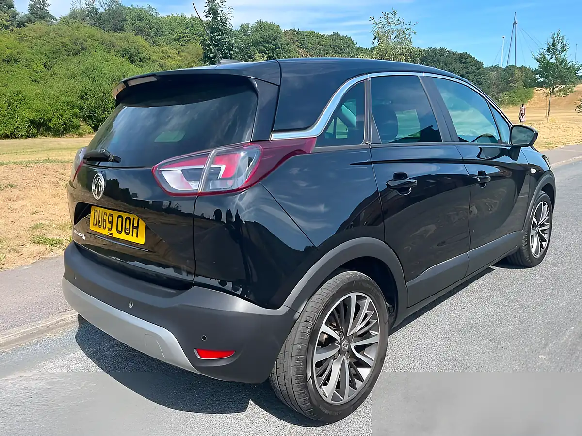 Used 2019 Vauxhall Crossland X Elite Nav Black - Interior and Exterior details 2
