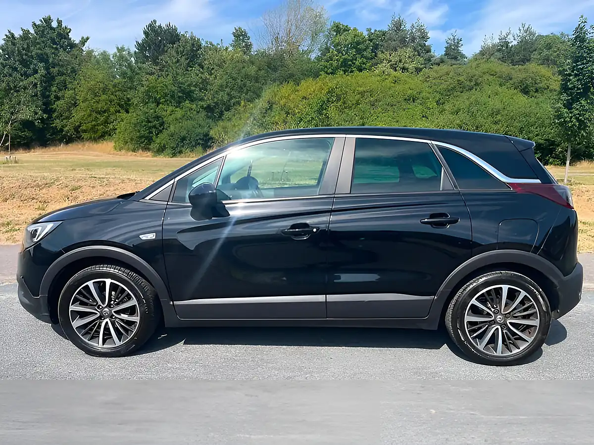 Used 2019 Vauxhall Crossland X Elite Nav Black - Interior and Exterior details 4