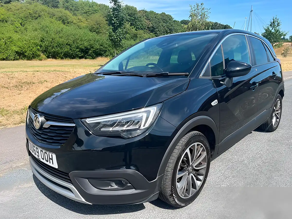 Used 2019 Vauxhall Crossland X Elite Nav Black - Interior and Exterior details 5