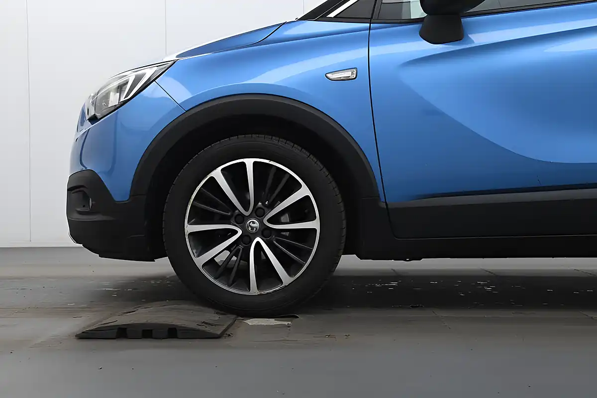 Used 2019 Vauxhall Crossland X Elite Nav Blue - Interior and Exterior details 5