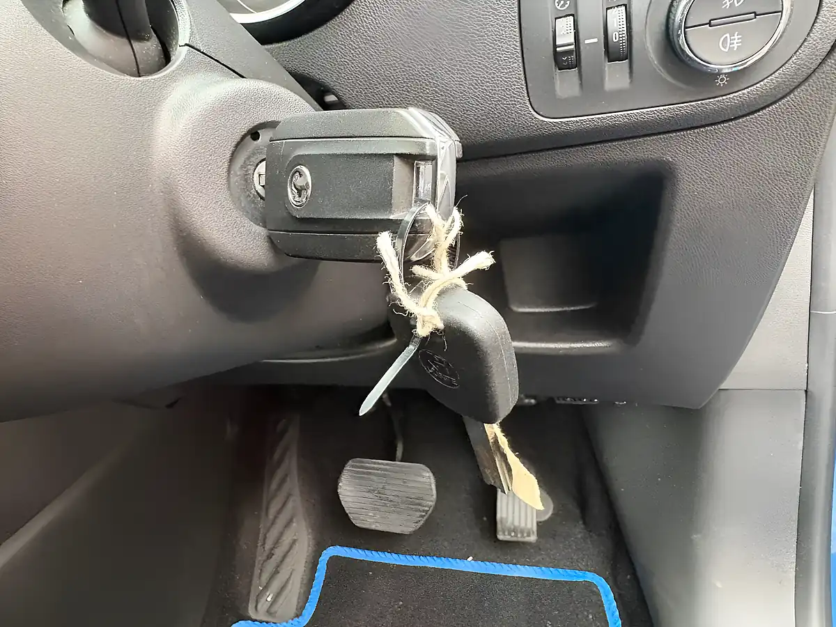 Used 2019 Vauxhall Crossland X Elite Nav Blue - Interior and Exterior details 19