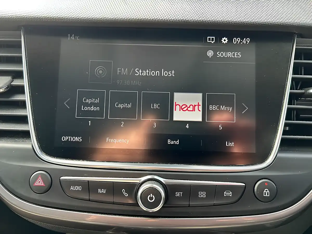 Used 2019 Vauxhall Crossland X Elite Nav Grey - Interior and Exterior details 15