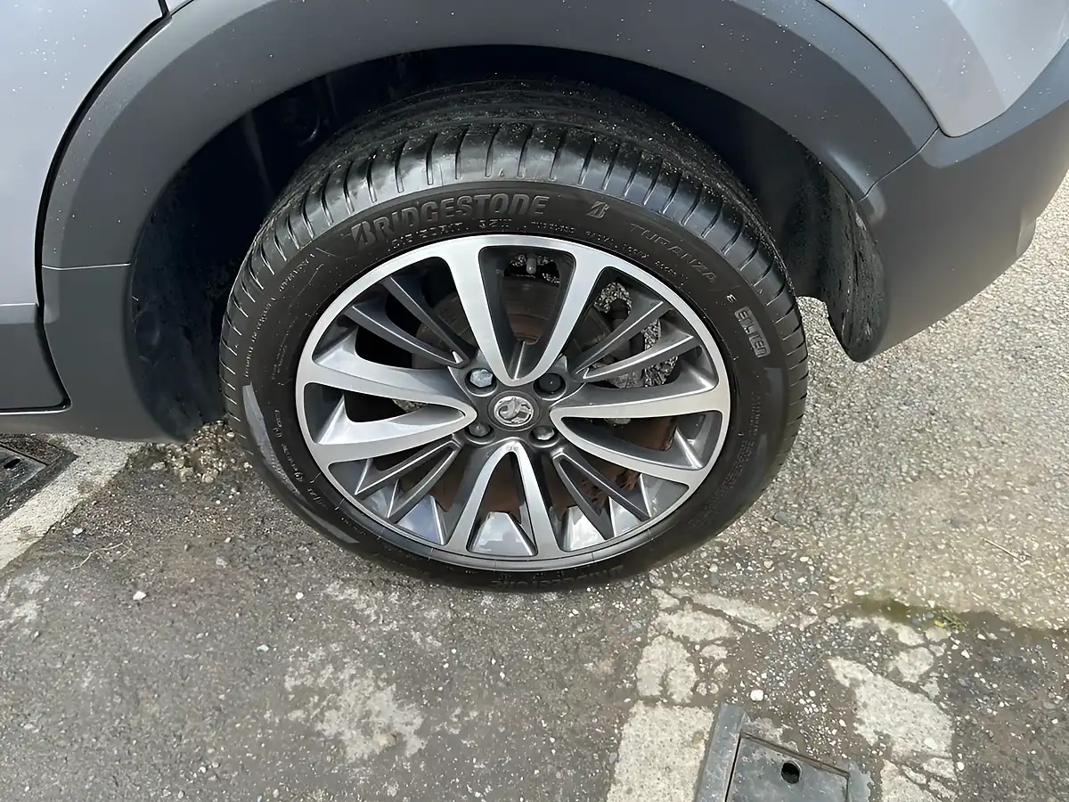 Used 2019 Vauxhall Crossland X Elite Nav Grey - Interior and Exterior details 17