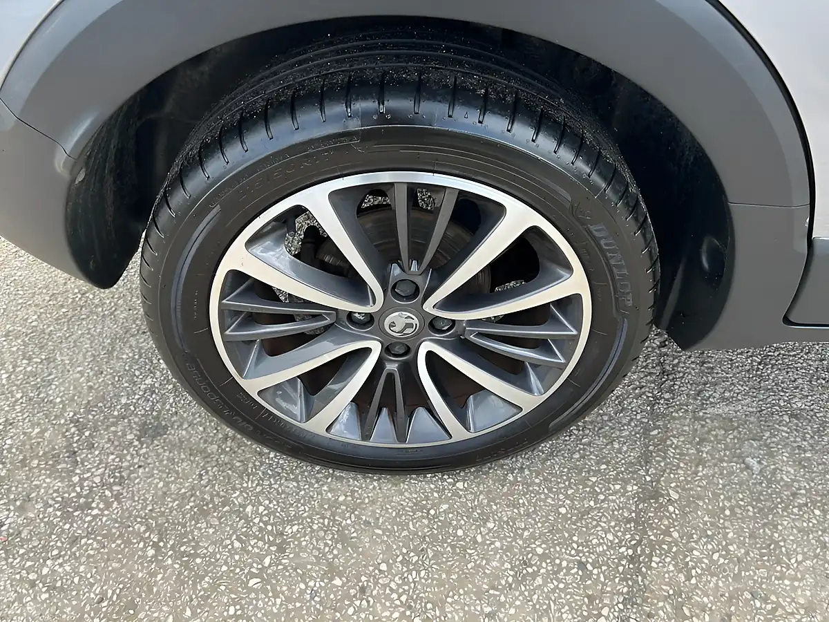 Used 2019 Vauxhall Crossland X Elite Nav Grey - Interior and Exterior details 18