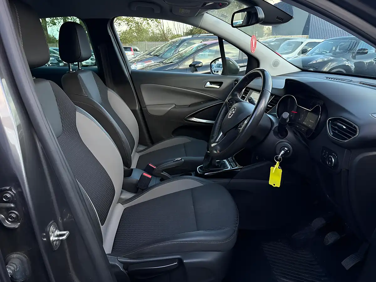 Used 2019 Vauxhall Crossland X Elite Nav Grey - Interior and Exterior details 10