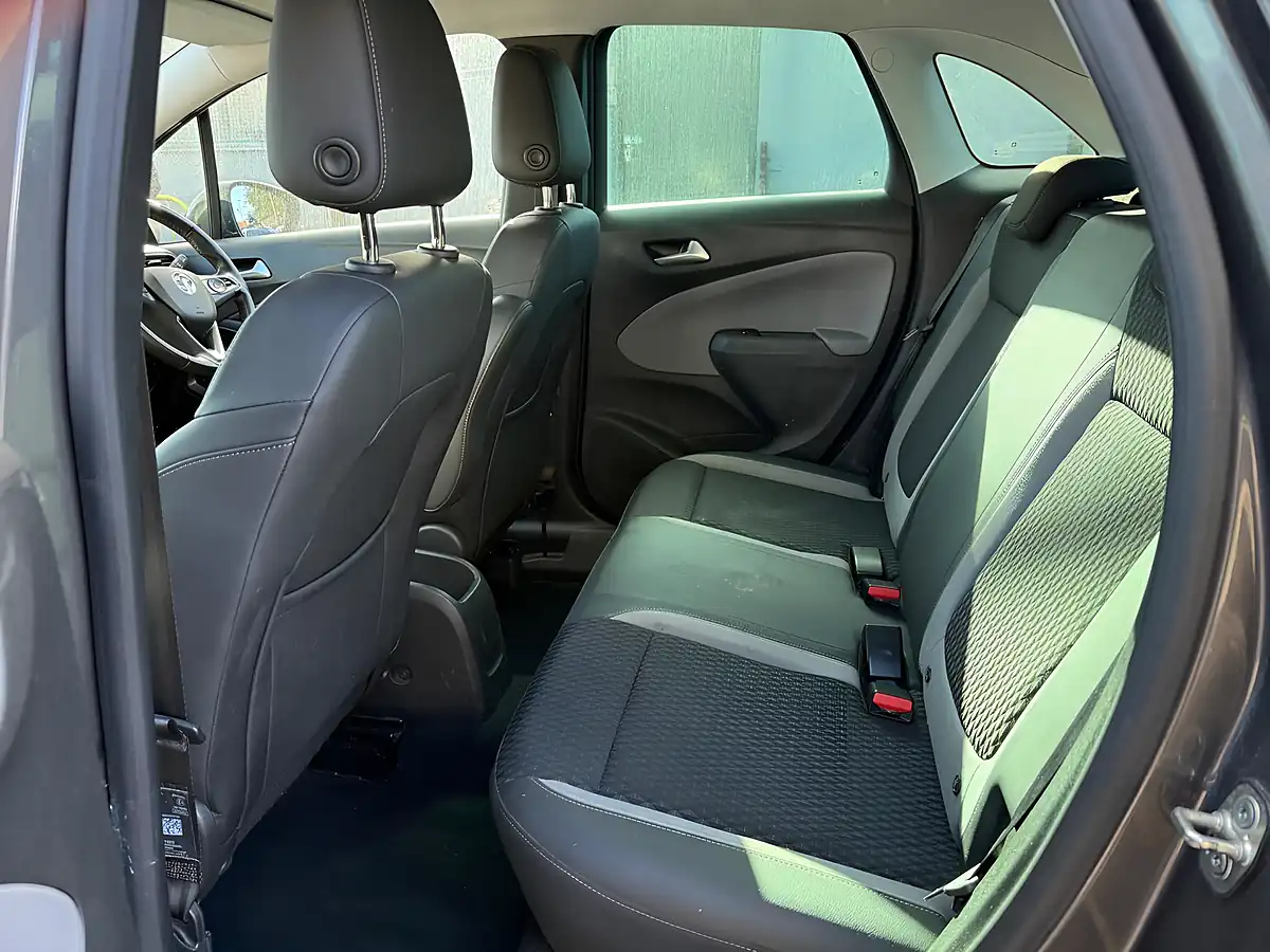 Used 2019 Vauxhall Crossland X Elite Nav Grey - Interior and Exterior details 12