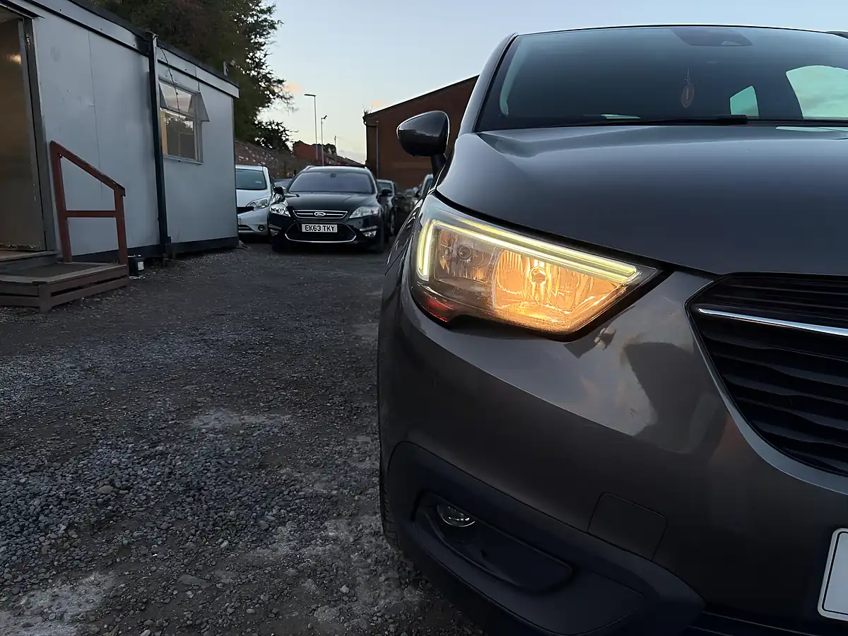 Used 2019 Vauxhall Crossland X Elite Nav Grey - Interior and Exterior details 17