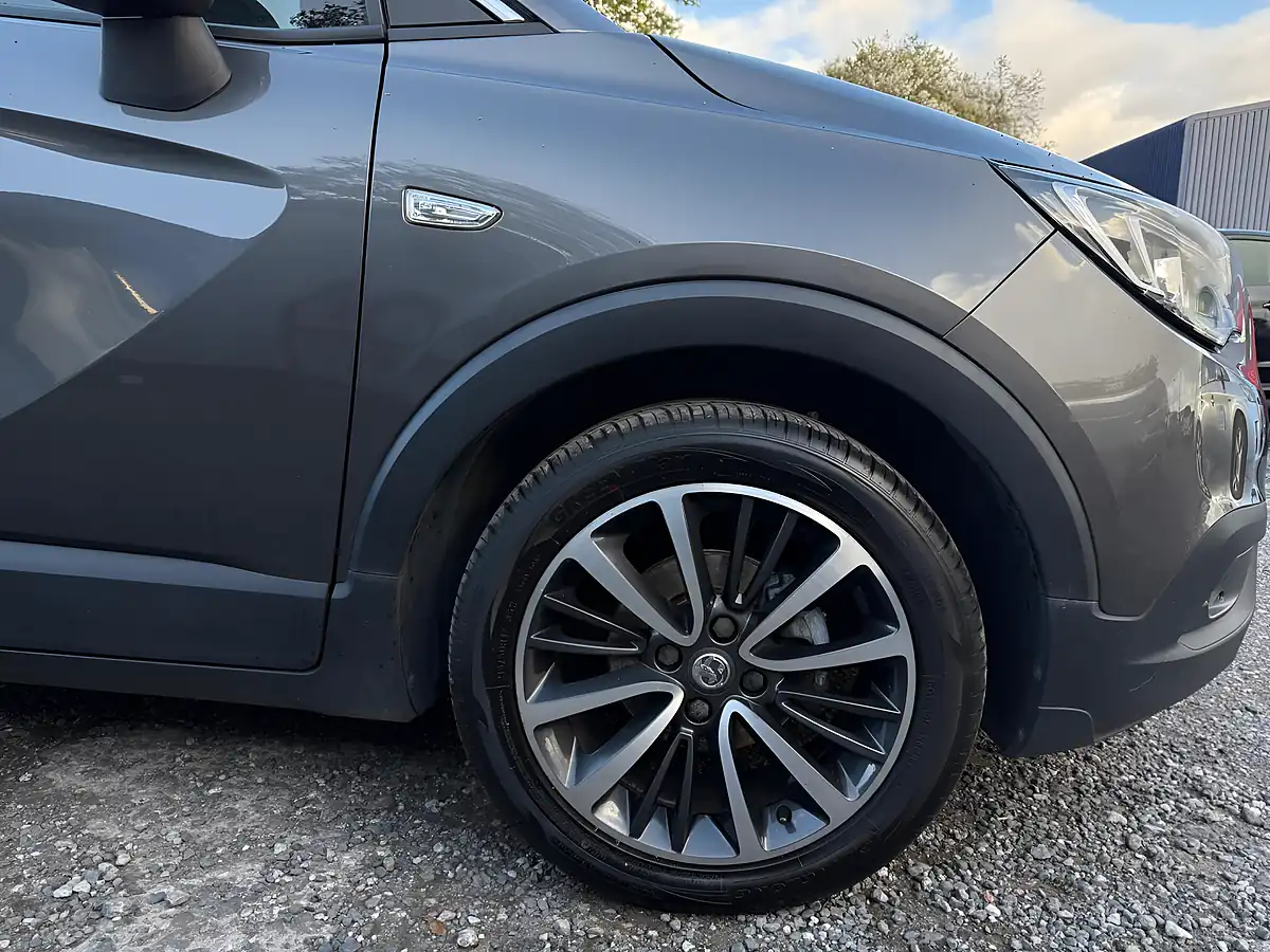 Used 2019 Vauxhall Crossland X Elite Nav Grey - Interior and Exterior details 19