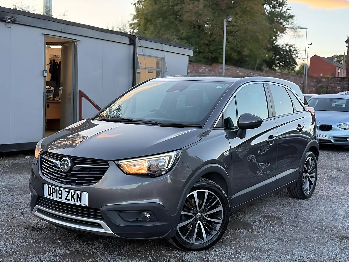 Used 2019 Vauxhall Crossland X Elite Nav Grey - Interior and Exterior details 3