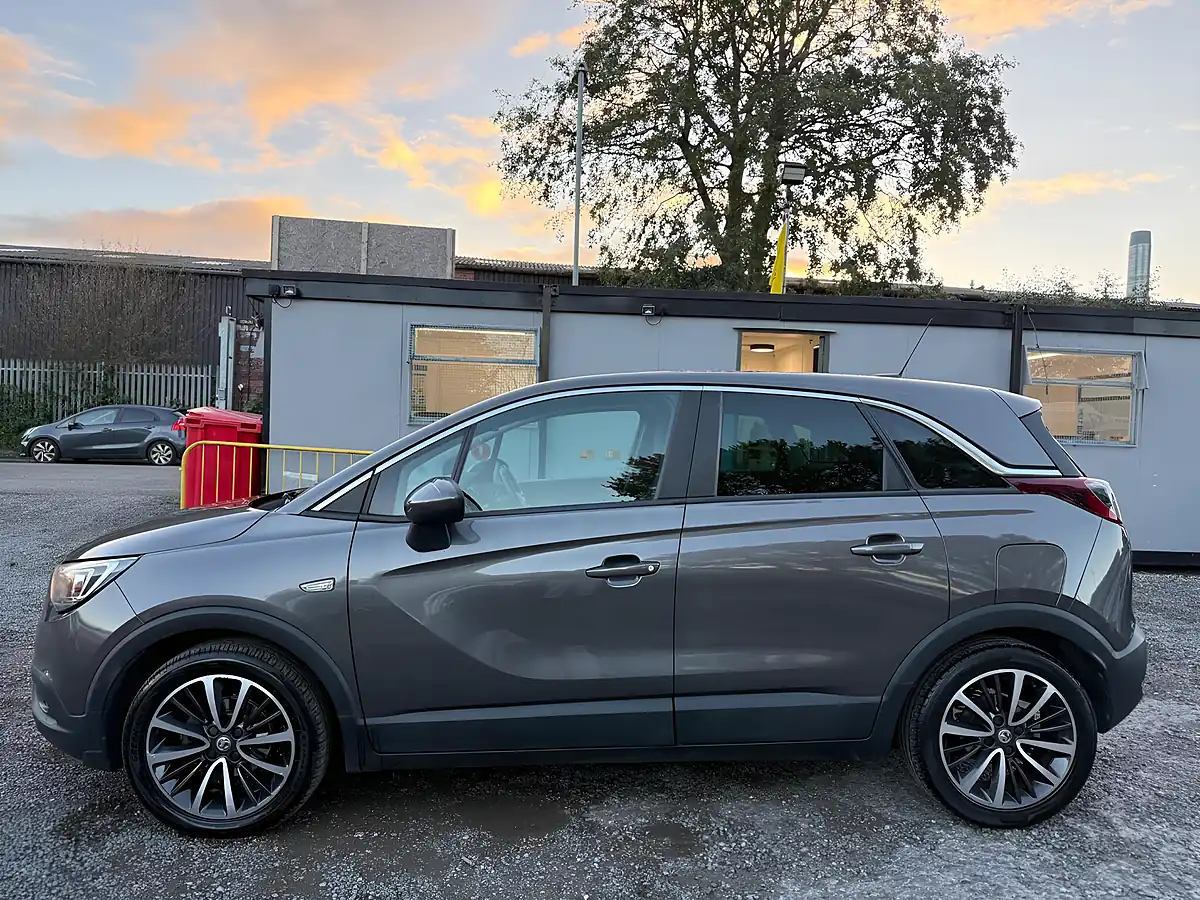 Used 2019 Vauxhall Crossland X Elite Nav Grey - Interior and Exterior details 4