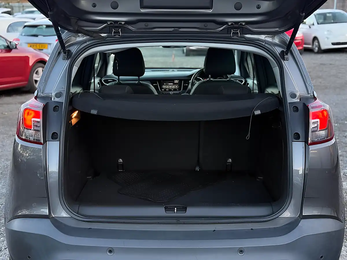 Used 2019 Vauxhall Crossland X Elite Nav Grey - Interior and Exterior details 7