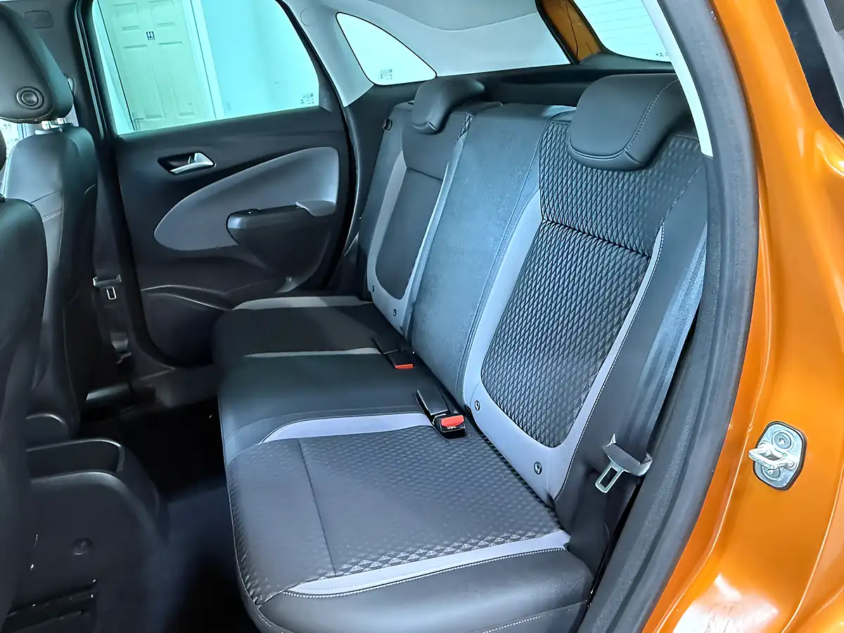 Used 2019 Vauxhall Crossland X Elite Nav Orange - Interior and Exterior details 11