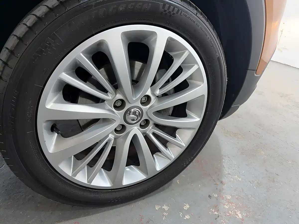 Used 2019 Vauxhall Crossland X Elite Nav Orange - Interior and Exterior details 20