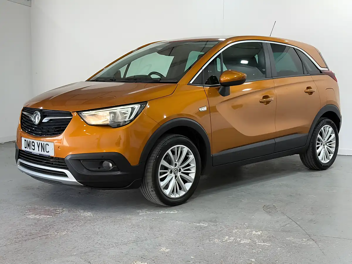 Used 2019 Vauxhall Crossland X Elite Nav Orange - Interior and Exterior details 3