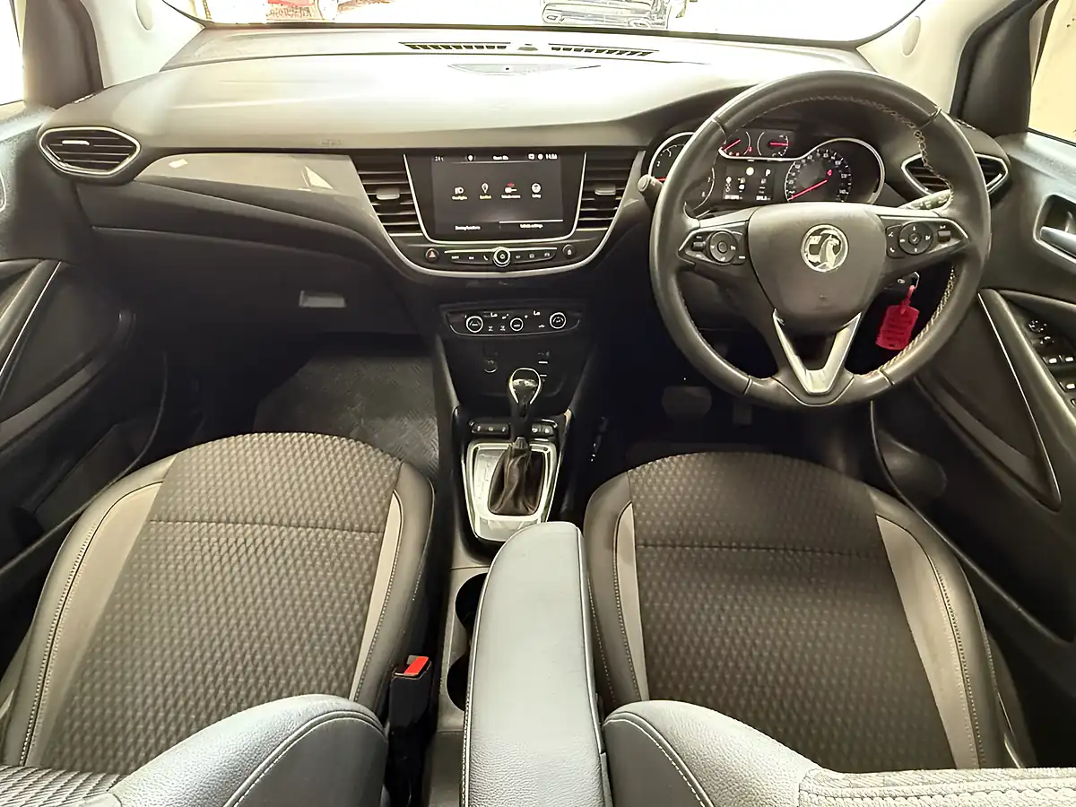 Used 2019 Vauxhall Crossland X Elite Nav Orange - Interior and Exterior details 9