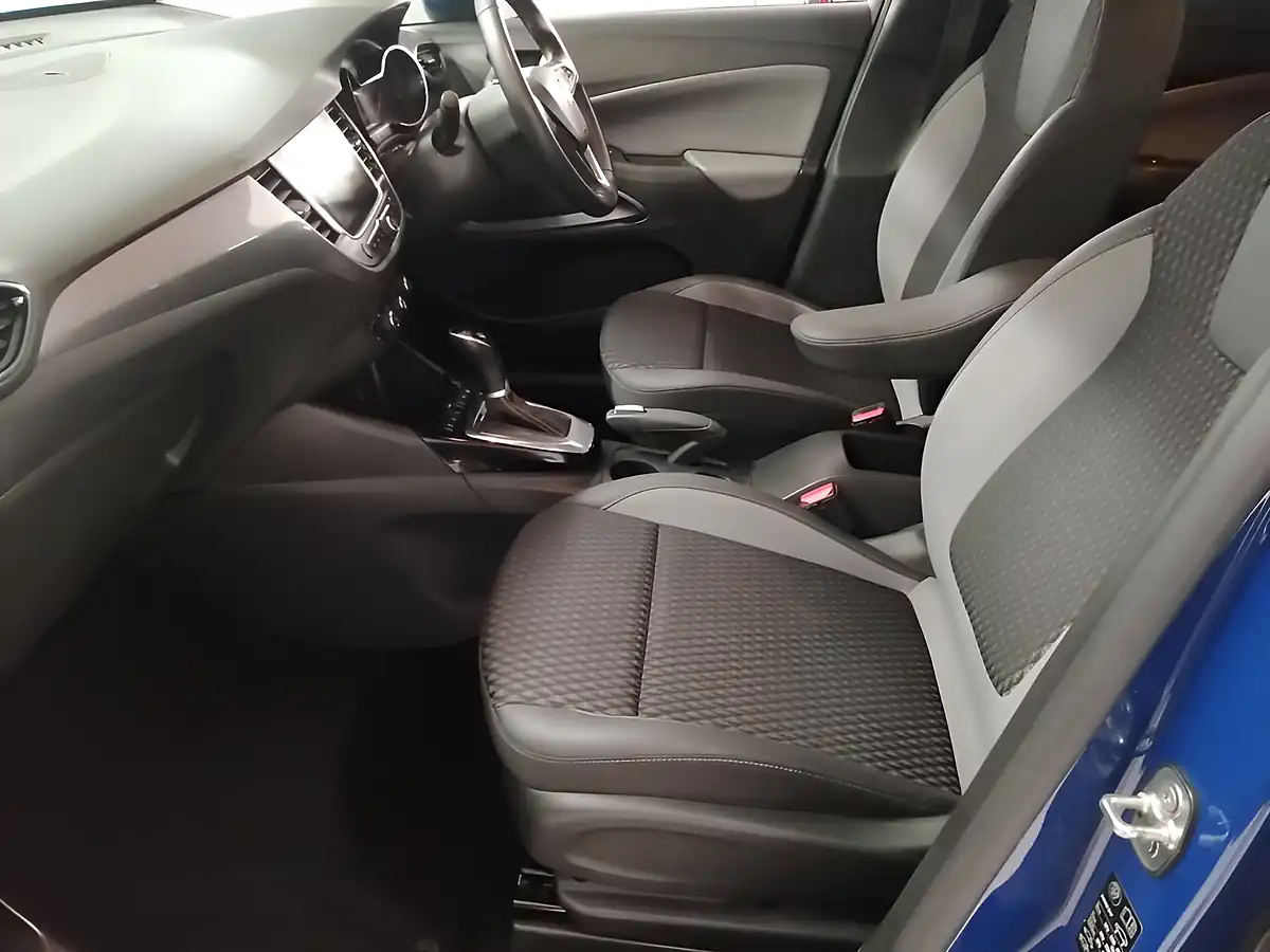 Used 2019 Vauxhall Crossland X Elite Nav Persian Blue - Interior and Exterior details 11