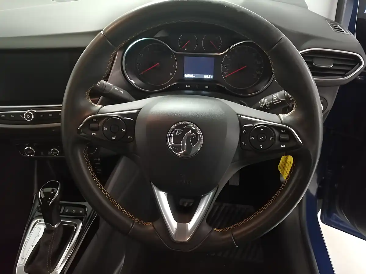 Used 2019 Vauxhall Crossland X Elite Nav Persian Blue - Interior and Exterior details 7