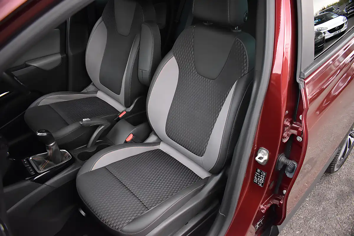 Used 2019 Vauxhall Crossland X Elite Nav Rioja Red - Interior and Exterior details 14