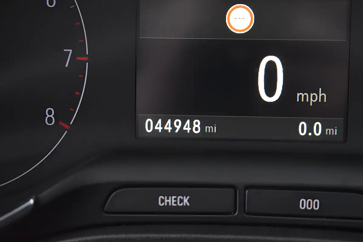 Used 2019 Vauxhall Crossland X Elite Nav Rioja Red - Interior and Exterior details 9