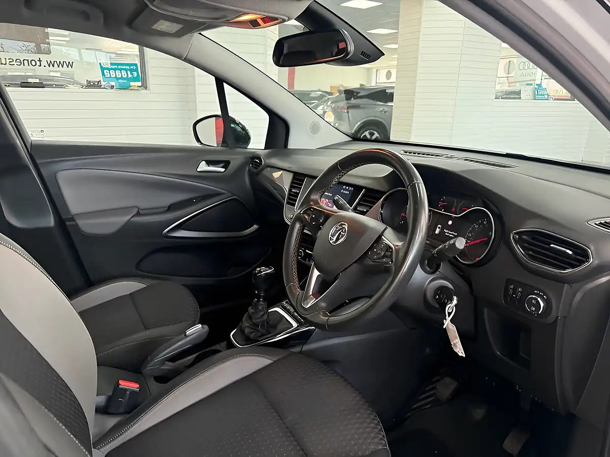Used 2019 Vauxhall Crossland X Elite Nav White - Interior and Exterior details 14