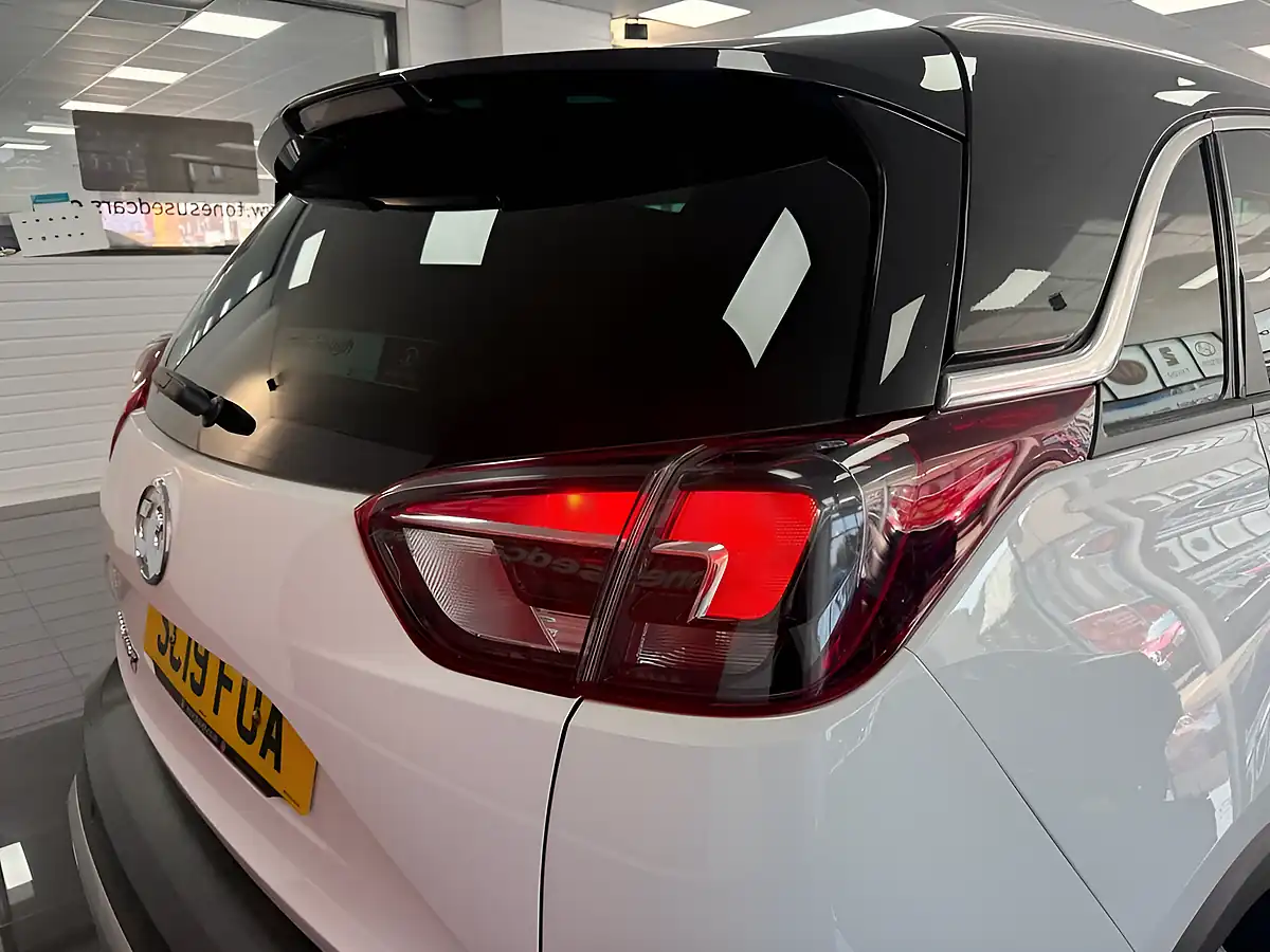 Used 2019 Vauxhall Crossland X Elite Nav White - Interior and Exterior details 7