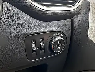 Used 2019 Vauxhall Crossland X Elite Nav White - Interior and Exterior details 14