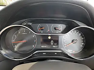 Used 2019 Vauxhall Crossland X Elite Nav White - Interior and Exterior details 15
