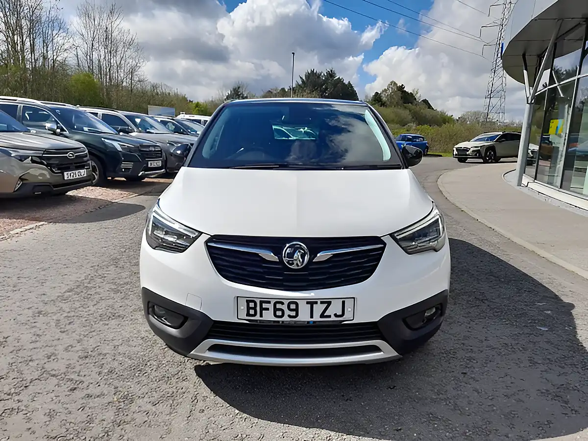 Used 2019 Vauxhall Crossland X Elite Nav White - Interior and Exterior details 2