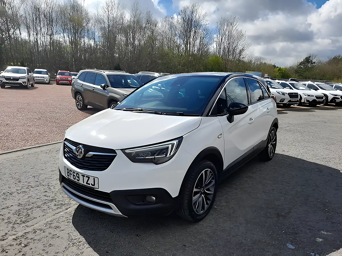 Used 2019 Vauxhall Crossland X Elite Nav White - Interior and Exterior details 3