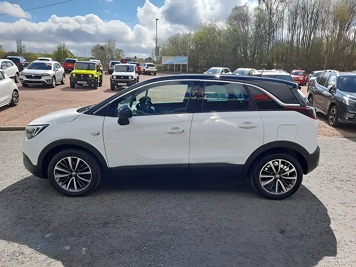 Used 2019 Vauxhall Crossland X Elite Nav White - Interior and Exterior details 4
