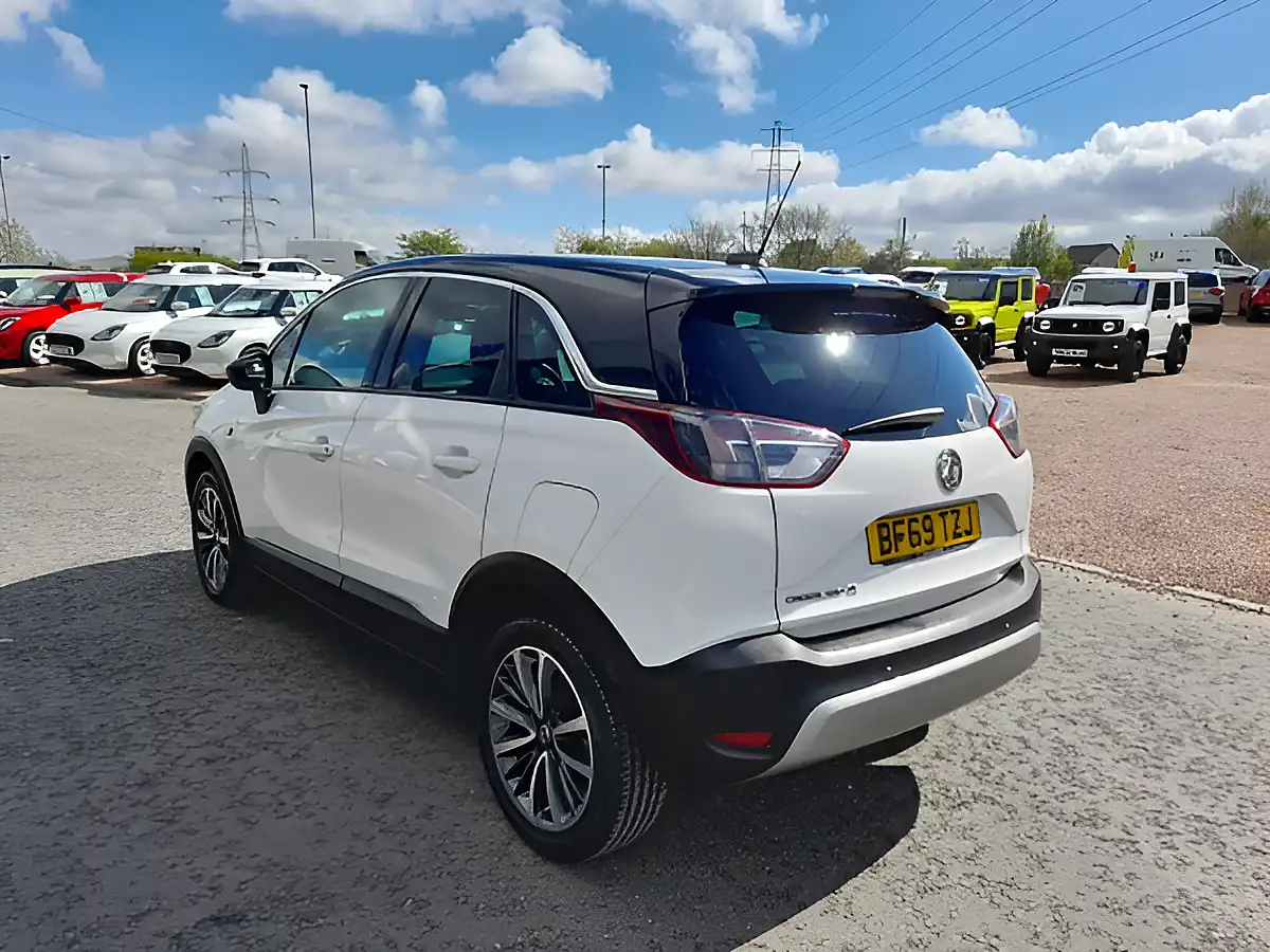 Used 2019 Vauxhall Crossland X Elite Nav White - Interior and Exterior details 5