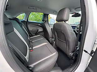 Used 2019 Vauxhall Crossland X Elite Nav White - Interior and Exterior details 17