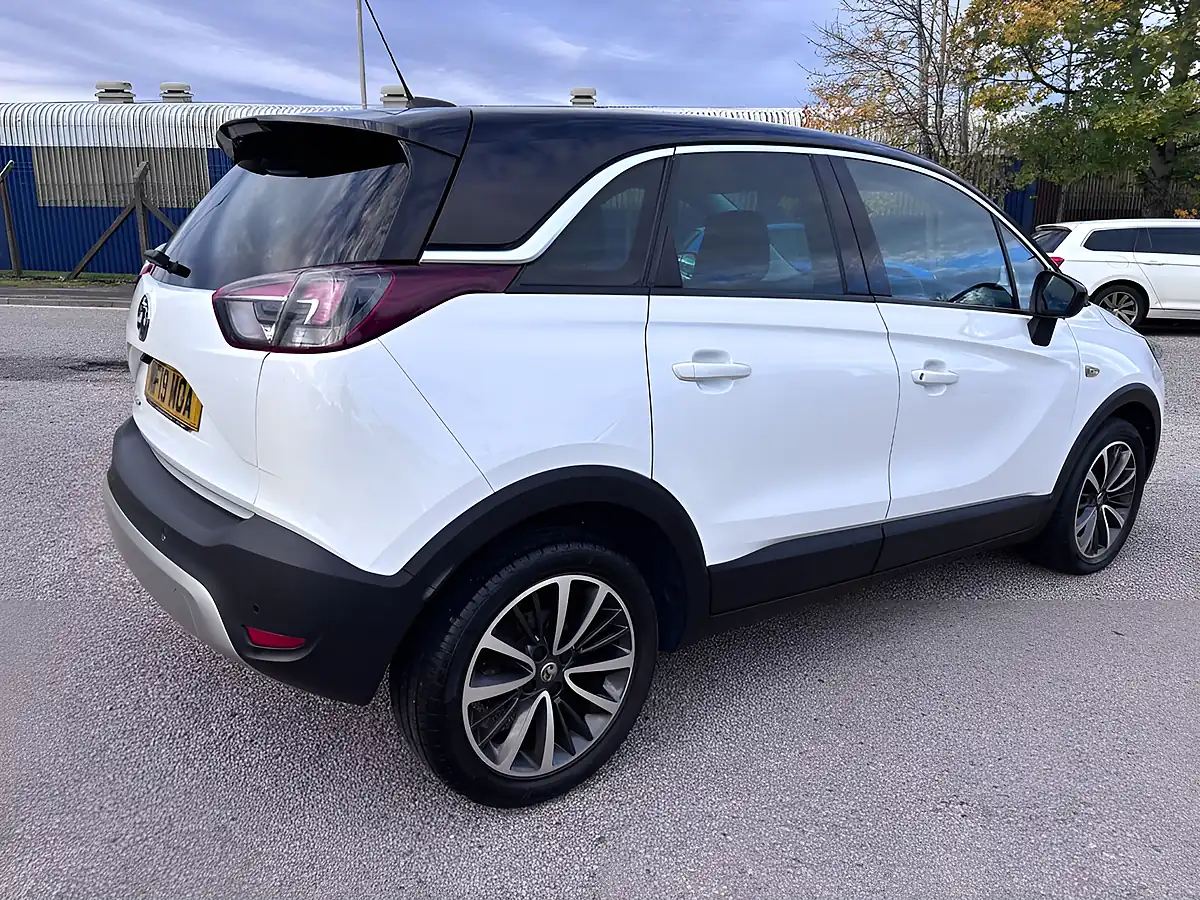 Used 2019 Vauxhall Crossland X Elite Nav White - Interior and Exterior details 8