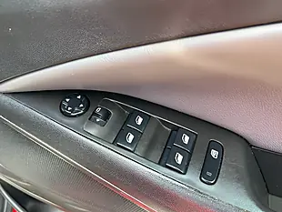 Used 2019 Vauxhall Crossland X Elite Red - Interior and Exterior details 8