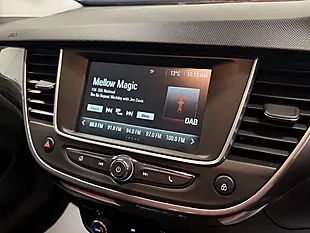 Used 2019 Vauxhall Crossland X Elite Red - Interior and Exterior details 17