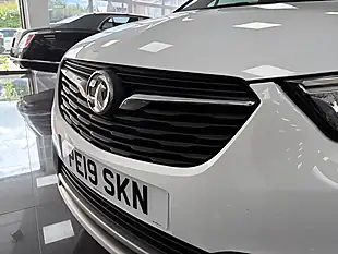 Used 2019 Vauxhall Crossland X Elite White - Interior and Exterior details 10