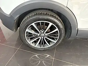 Used 2019 Vauxhall Crossland X Elite White - Interior and Exterior details 14