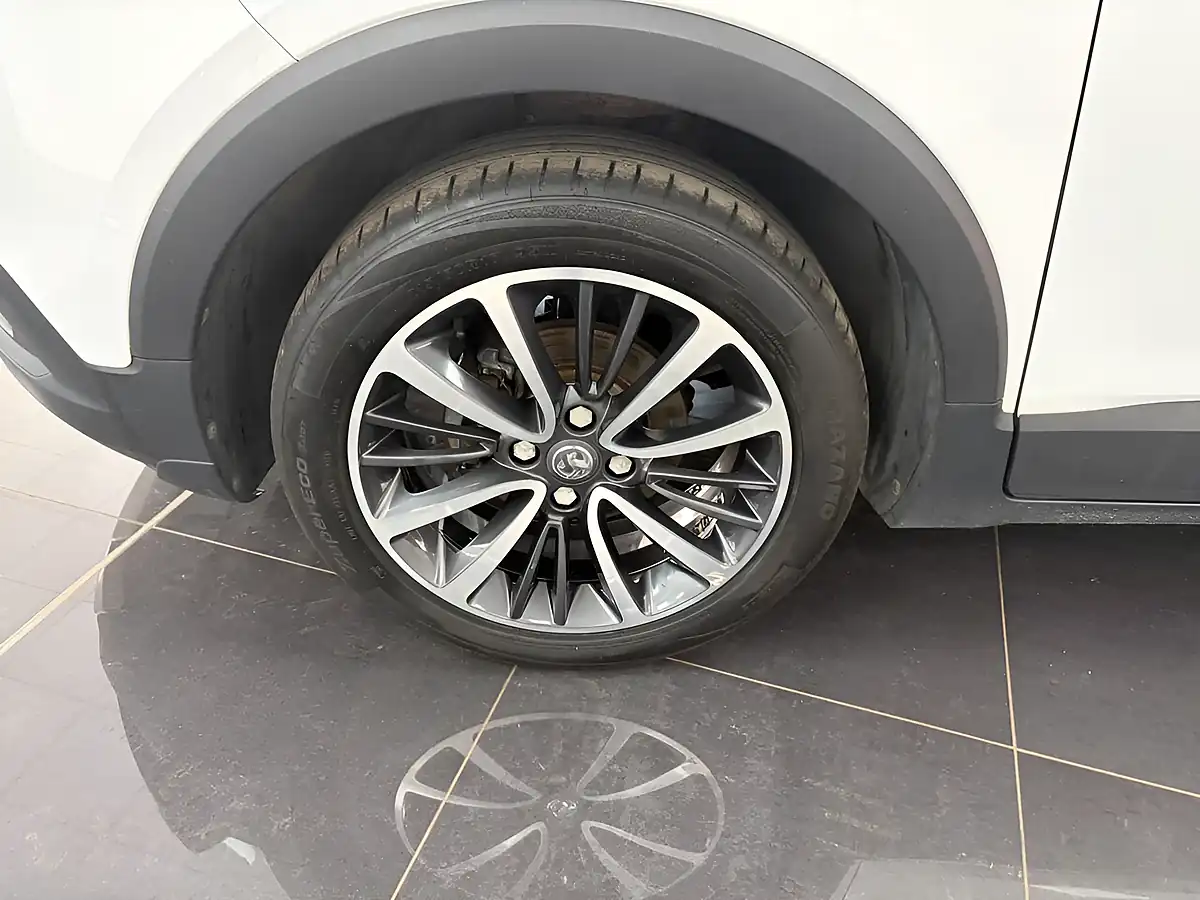 Used 2019 Vauxhall Crossland X Elite White - Interior and Exterior details 18