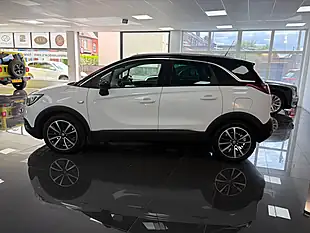 Used 2019 Vauxhall Crossland X Elite White - Interior and Exterior details 8