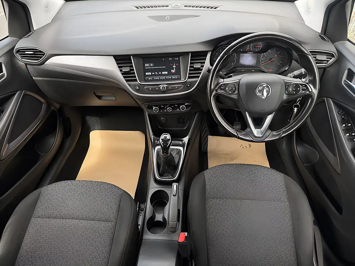 Used 2019 Vauxhall Crossland X Se Black - Interior and Exterior details 12