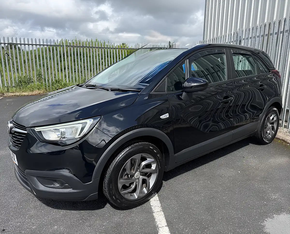 Used 2019 Vauxhall Crossland X Se Black - Interior and Exterior details 2