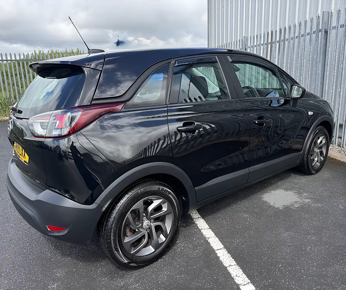 Used 2019 Vauxhall Crossland X Se Black - Interior and Exterior details 5