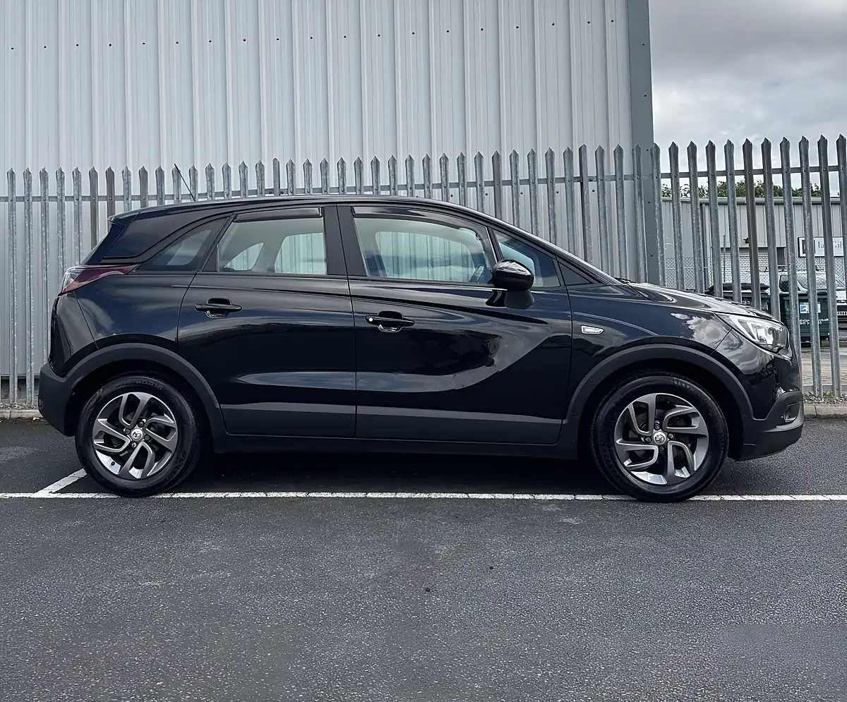 Used 2019 Vauxhall Crossland X Se Black - Interior and Exterior details 7