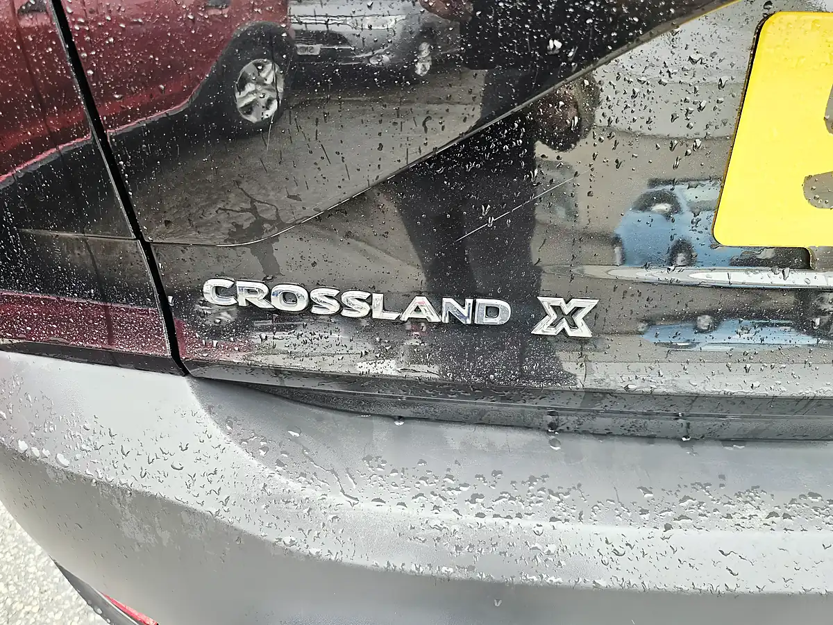 Used 2019 Vauxhall Crossland X Se Black - Interior and Exterior details 18