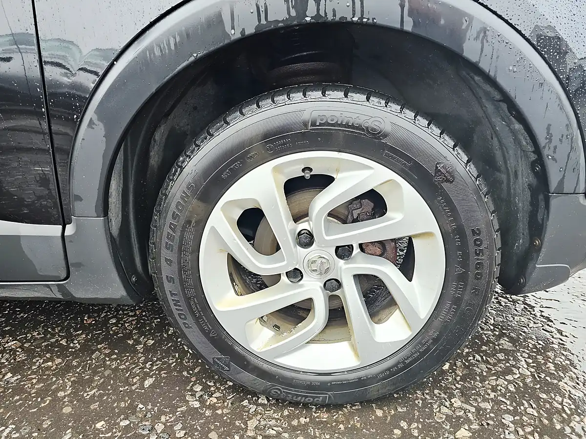 Used 2019 Vauxhall Crossland X Se Black - Interior and Exterior details 20