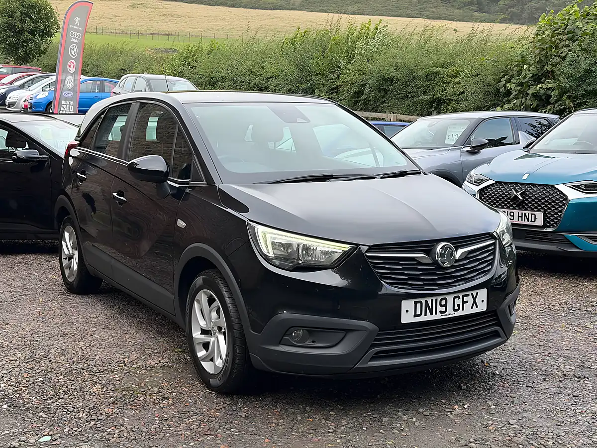 Used 2019 Vauxhall Crossland X Se Black - Front View
