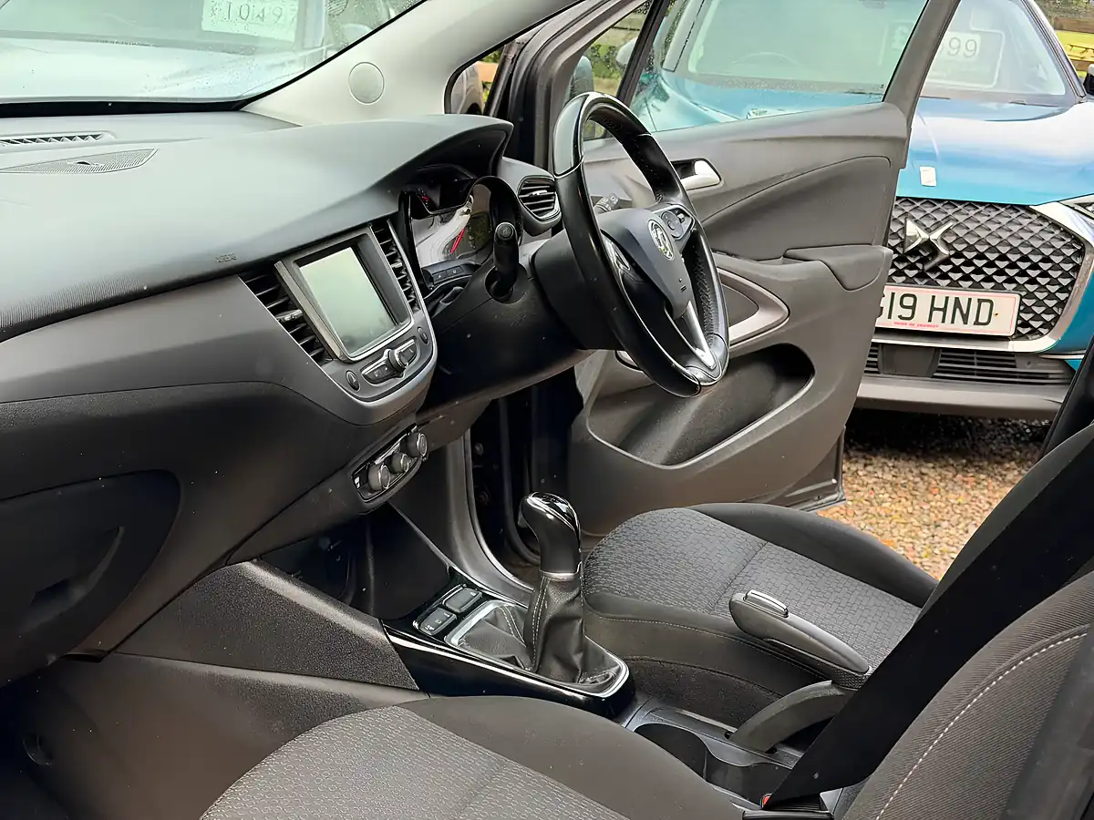 Used 2019 Vauxhall Crossland X Se Black - Interior and Exterior details 20